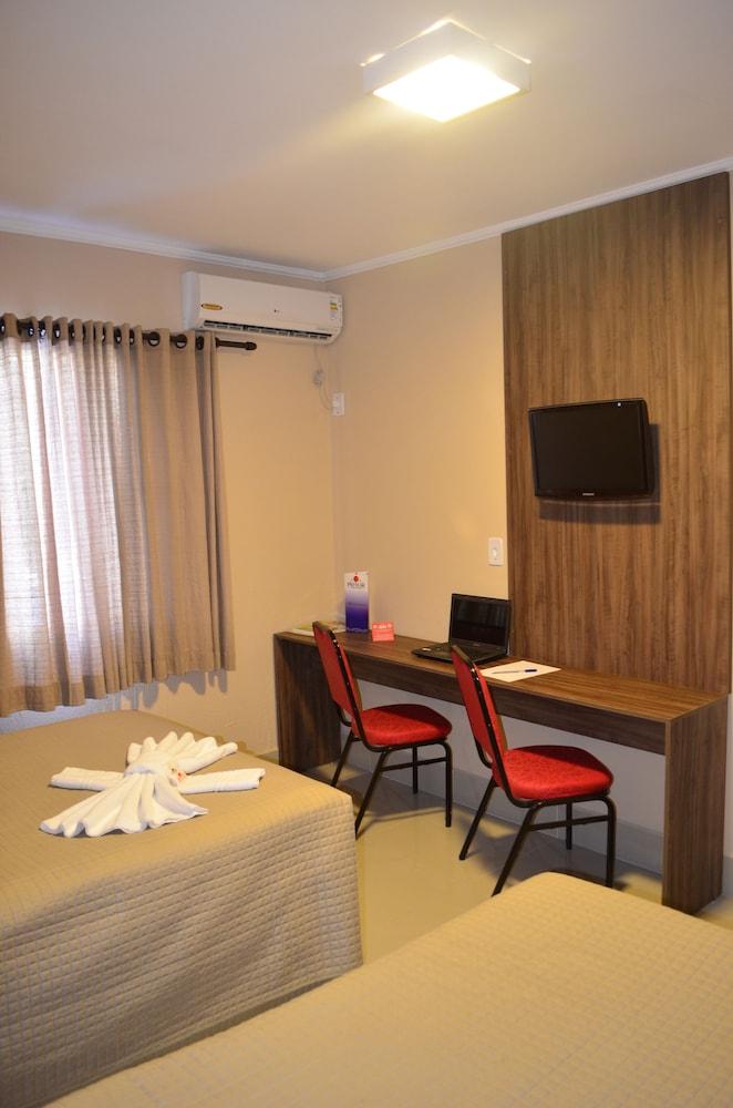 Primar Plaza Hotel Botucatu Buitenkant foto