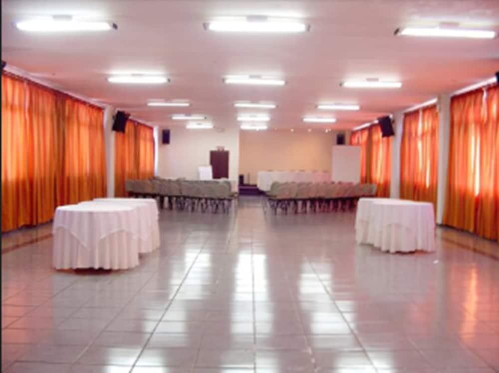 Primar Plaza Hotel Botucatu Buitenkant foto